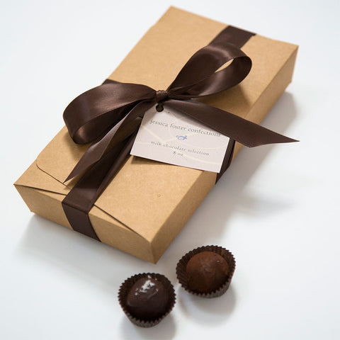 18 Piece Milk Chocolate Gift Box Set