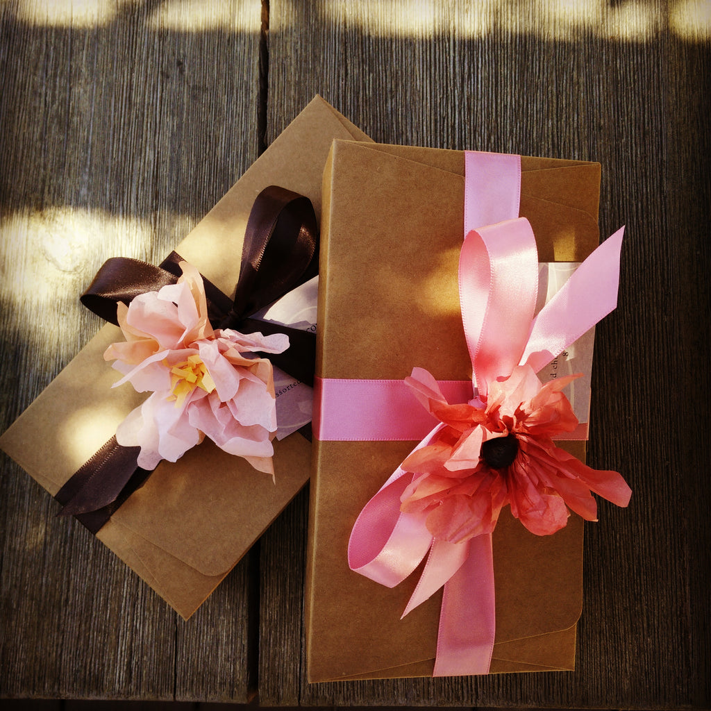 18 Piece Assorted Gift Box for Mom <3